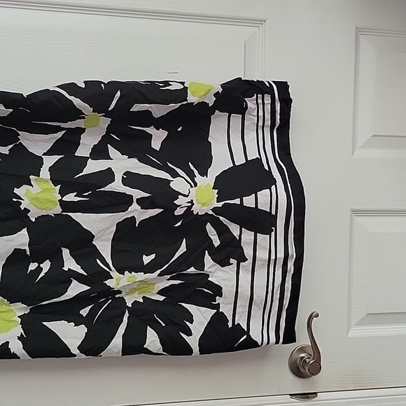 KSL Women's Sleeveless Floral Dress - Picture 2 of 12